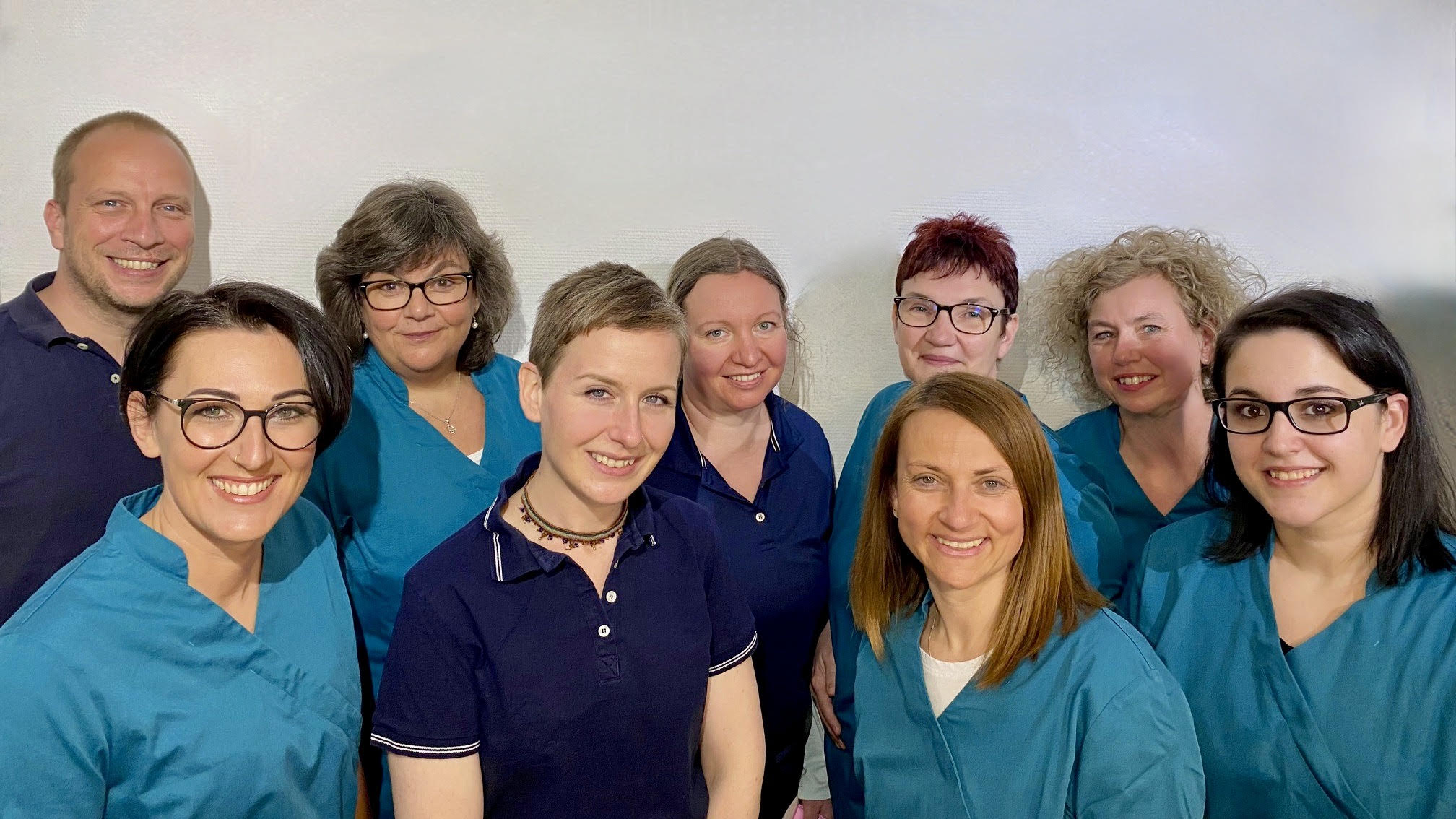 Gruppenfoto_ohne Maske_farbe